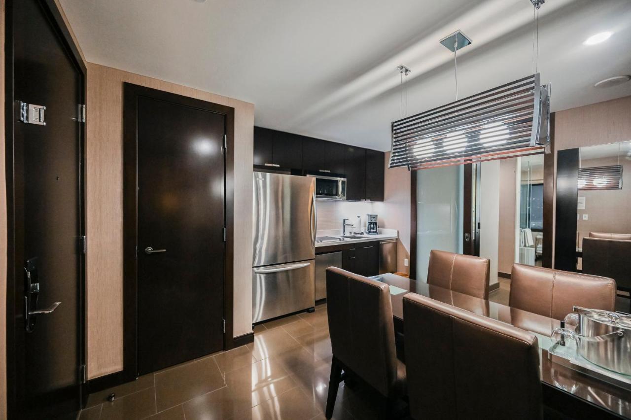 Stripviewsuites At Vdara Лас-Вегас Экстерьер фото